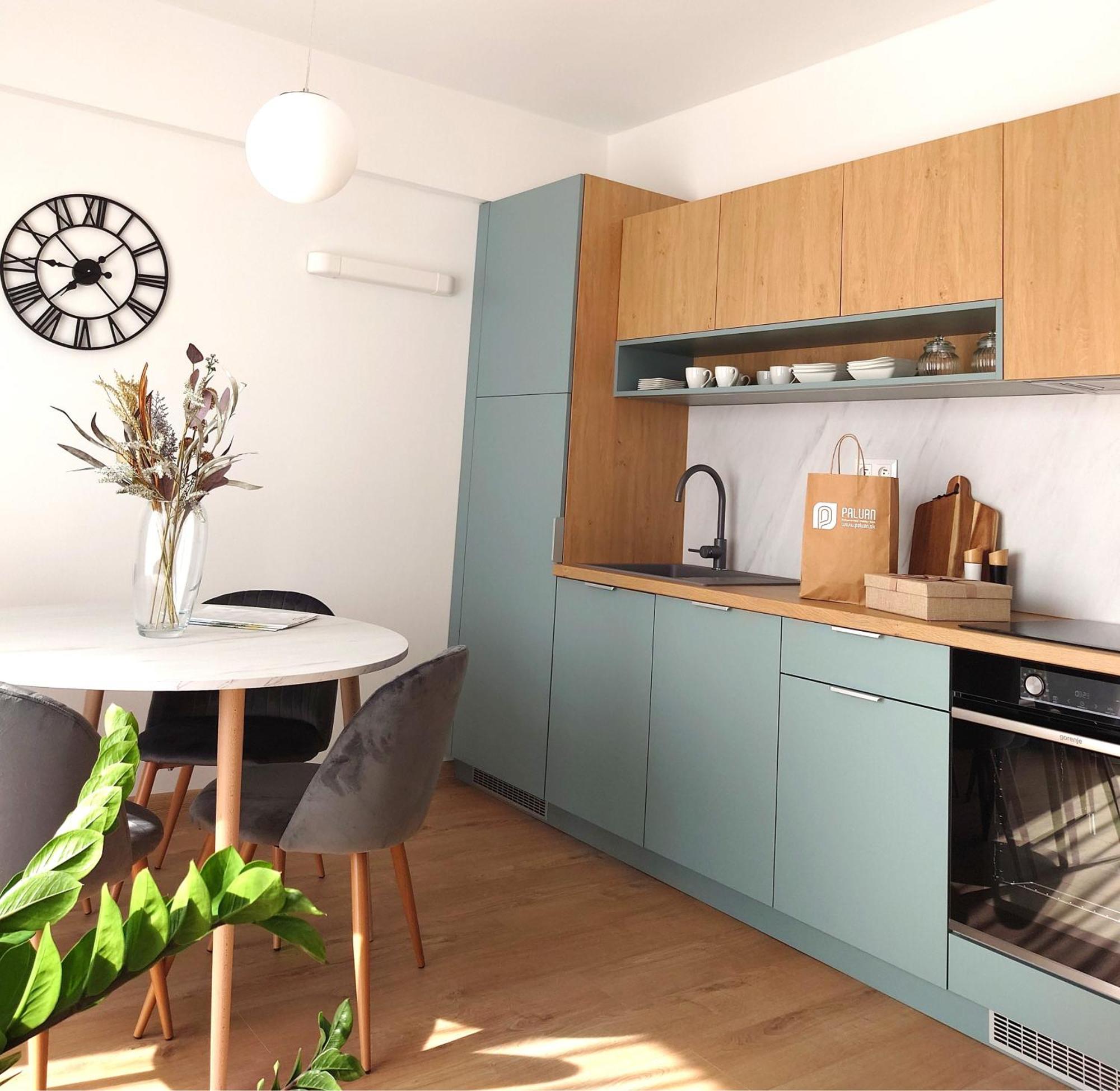 Apartman Nad Riekou Besenova Exterior foto