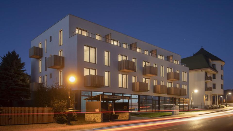 Apartman Nad Riekou Besenova Exterior foto