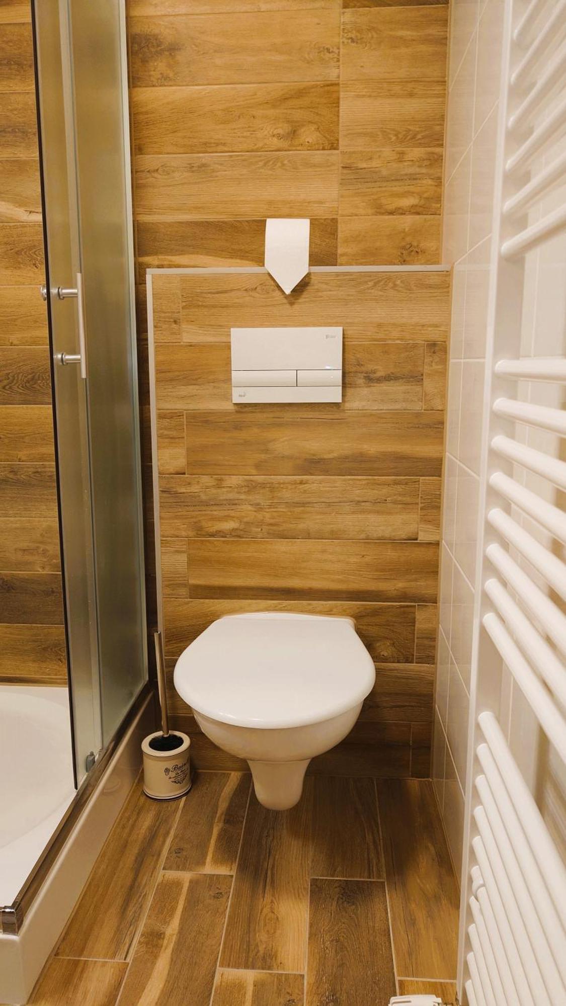 Apartman Nad Riekou Besenova Exterior foto