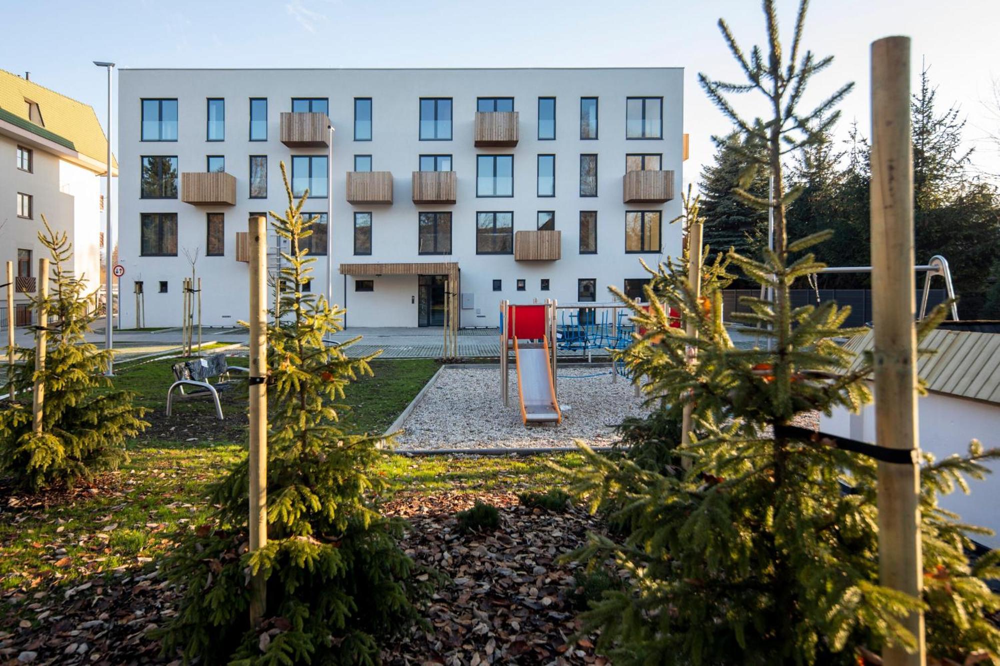 Apartman Nad Riekou Besenova Exterior foto